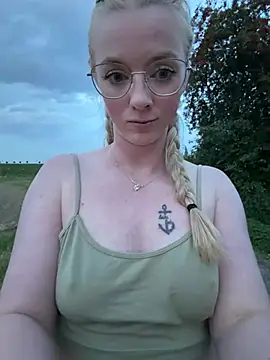 XXX chat uživo modela LinaLeana
