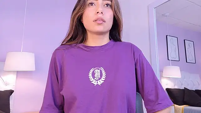 Cataleyaa23's Live XXX Chat