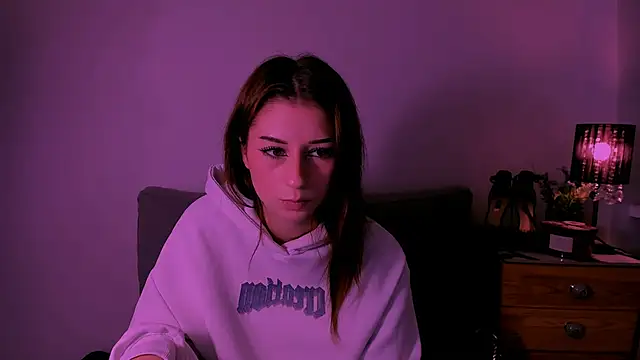 Chat +18 de MabelAngel ao vivo