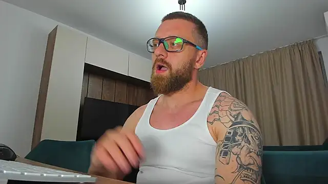 Findom_guyのライブXXXチャット