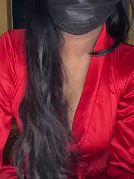 Miss_meera12 Adlı Modelin Canlı XXX Sohbeti