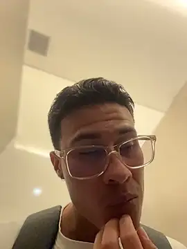 Chat XXX ao vivo de TavoHot_