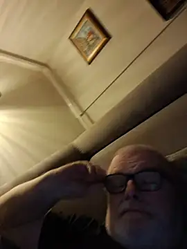 petvaradn Live XXX chat