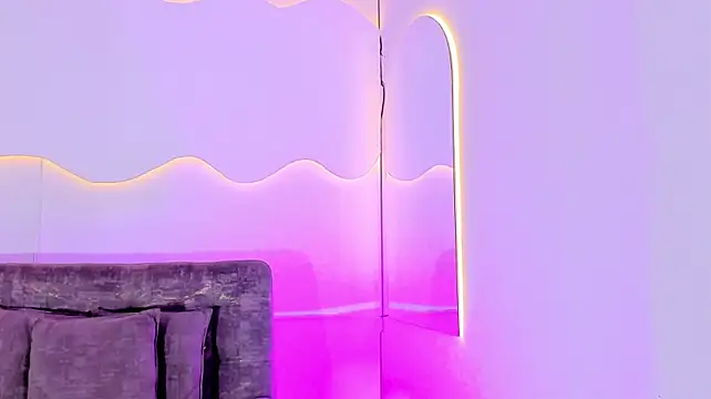 ArohomLester_'s Live XXX Chat