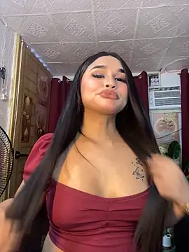 Urasian_Fucker – Live XXX-chat