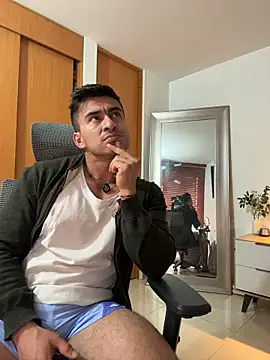 Czat XXX na żywo – Chris_Clarck