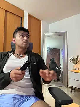 Chris_Clarck Chat XXX in diretta