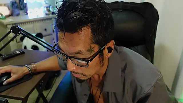 Ghost11_11's Live XXX Chat