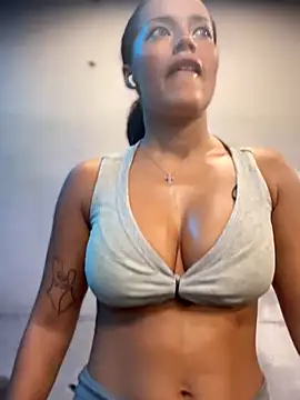 Risky_Workouts Live XXX Chat