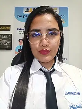 Chat XXX en directo de MAYE__13