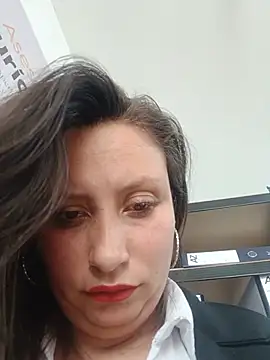 Chat +18 de LIA--23 ao vivo