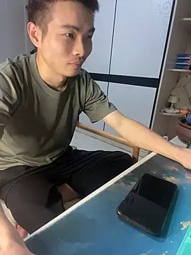 gutou001のライブXXXチャット