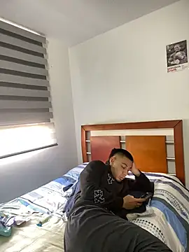 Онлайн чат XXX Taylor_DiamondBoy