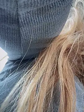 GoldenFlameGoddess' Live XXX Chat