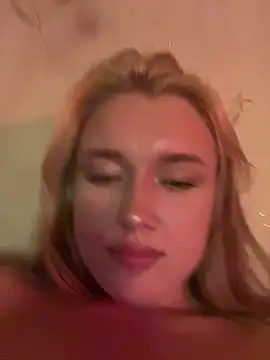 lyalyalii Live XXX-Chat
