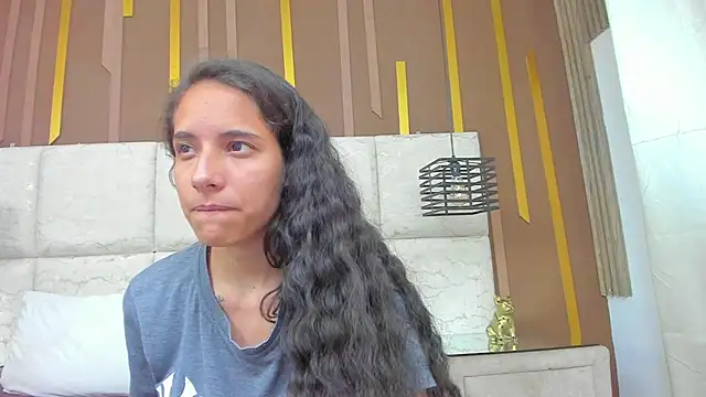 MiaCours Live XXX-chat