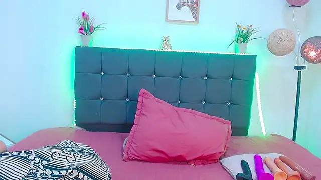 candy_lux_'s Live XXX Chat