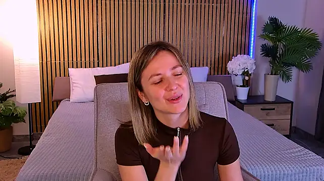 Chat +18 de EmeraldGlow ao vivo