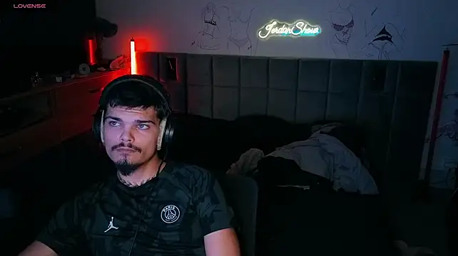 JordanShow Live XXX Chat