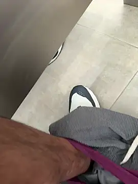 XXX chat uživo modela LucasJewely