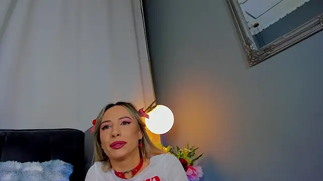 EmillyBronte Chat XXX in diretta