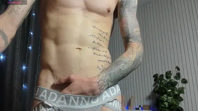James2Inked live XXX chat