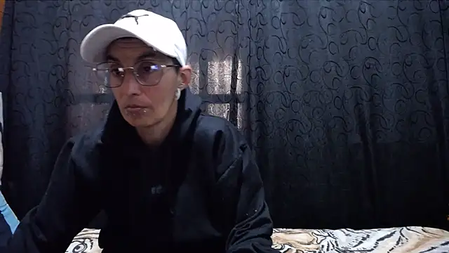 anyu1306 – Live XXX-chat