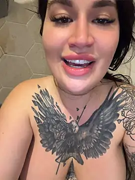 TattooGirlAlia Adlı Modelin Web Kamerası Şovu