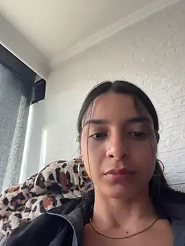 violeta365 Adlı Modelin Canlı XXX Sohbeti