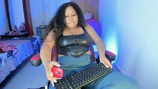 Lunastar02 Live XXX-chat