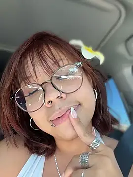 moan4mona 现场XXX聊天