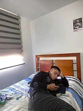 Taylor_DiamondBoy: απευθείας συνομιλία ΧΧΧ