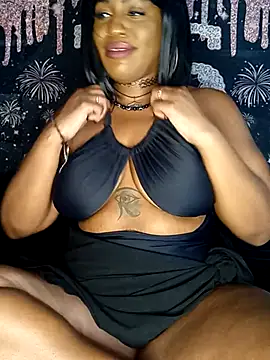 Онлайн чат XXX AmazonianMistress