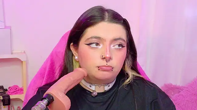دردشة Sachi_Meow الجنسية المباشرة
