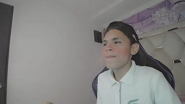 Živý XXX chat Asher_athlets