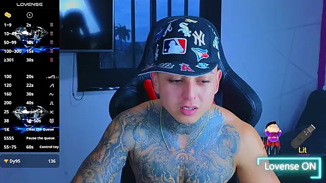 Онлайн чат XXX KevinSanchez420