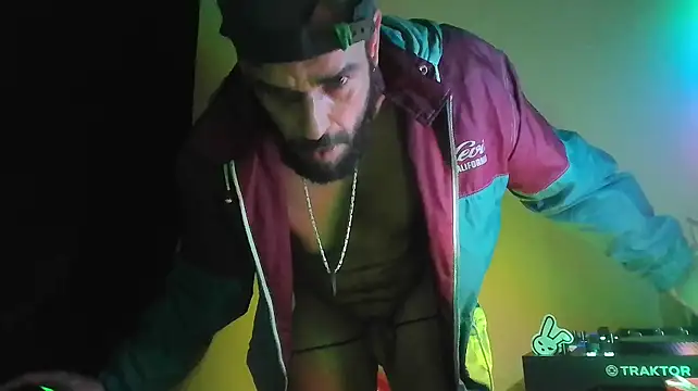 Guyst049 লাইভ XXX চ্যাট