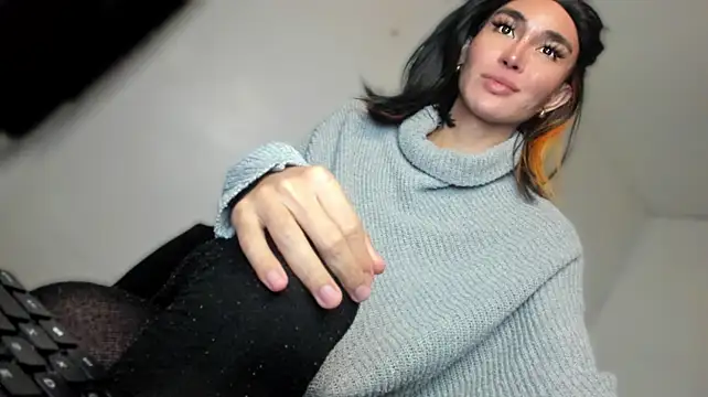 MistressNextDoor_'s Live XXX Chat