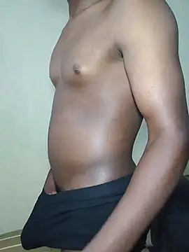 Sexxxxyboy678 在線直播表演