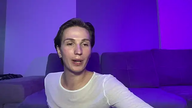 Chatroom XXX en direct de LeoWild1
