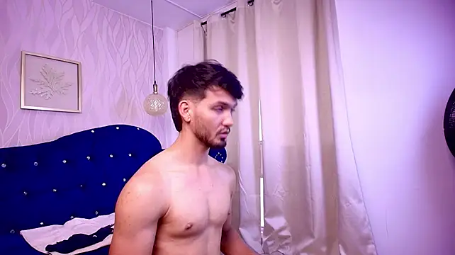 HarryFosster Adlı Modelin Canlı XXX Sohbeti
