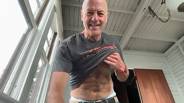 XXX chat uživo modela Guy__Grey