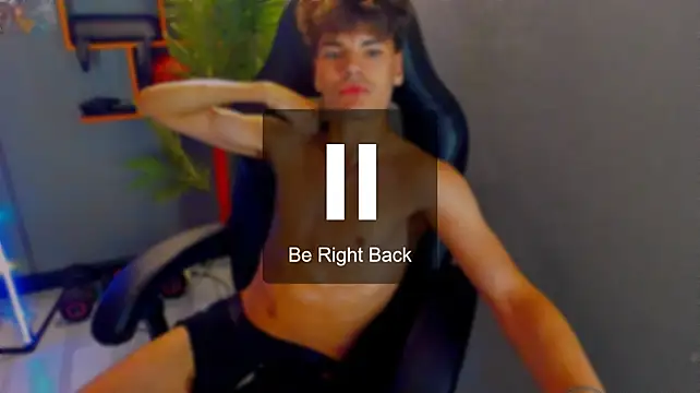 Chat +18 de Kamal_Kramer ao vivo
