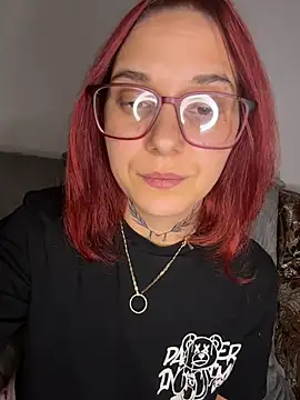 XXX chat uživo modela jebise23