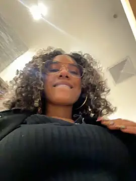 Chatroom XXX en direct de Belkaj