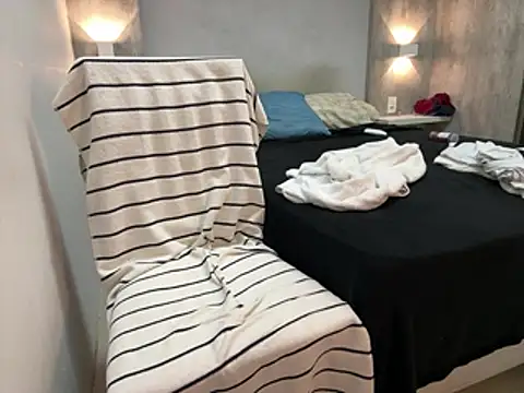 CasadoLutadorBigStuds Show in webcam