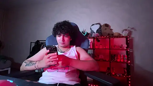 צ'אט XXX בשידור חי של _ELIGOS_