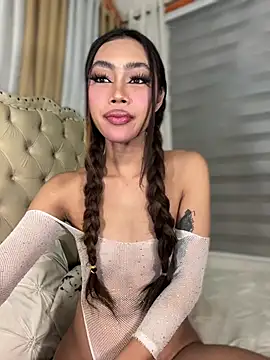 XXX chat uživo modela Innocent_yanixx69