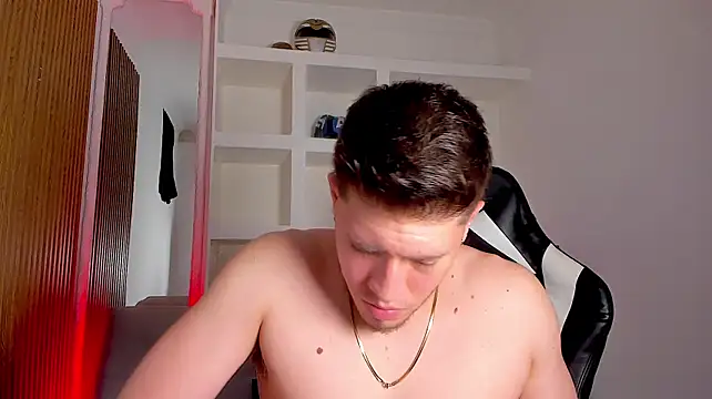 SebastianMaximoff_ élő XXX-chatje