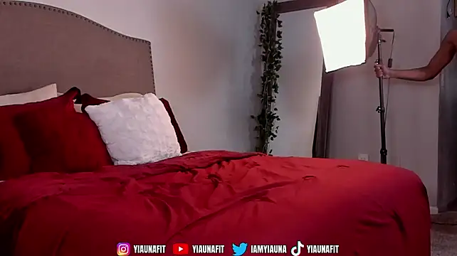 yiauana Live XXX-chat